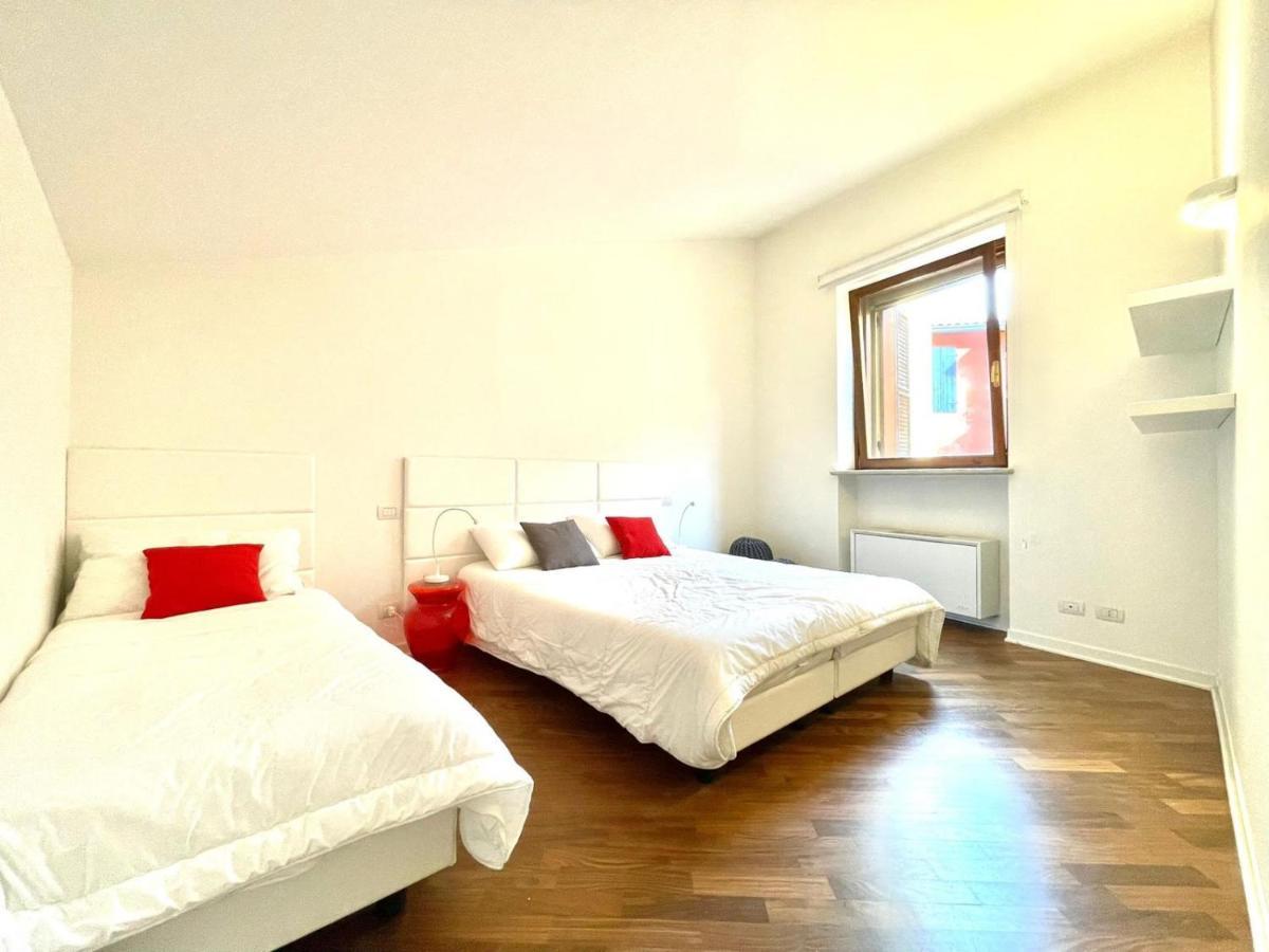 Domus Verona - Ampia Moderna Casa Su 2 Piani Nel Cuore Di Верона Экстерьер фото